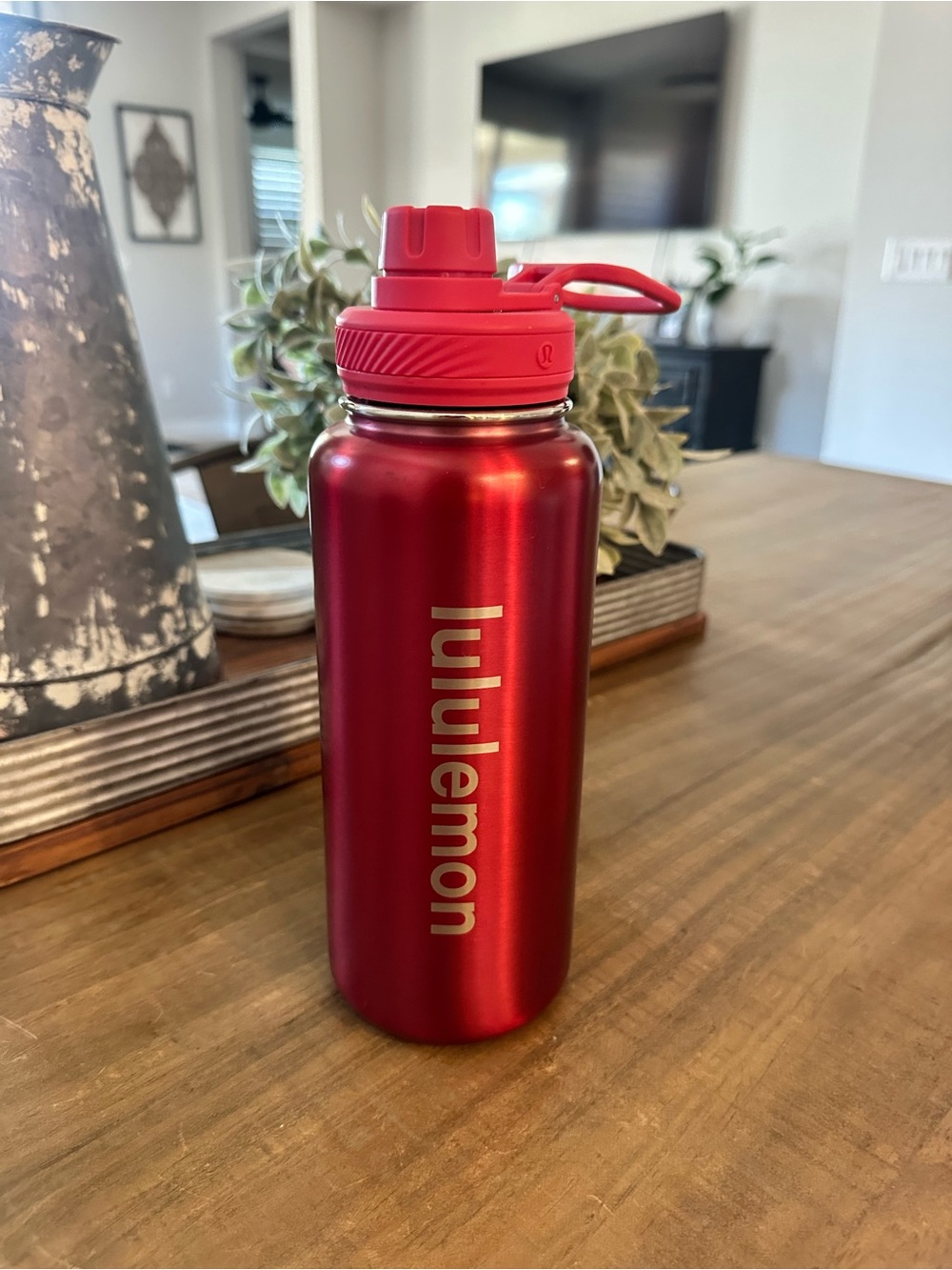 Lululemon 32oz Back to Life Sport Water Bottle